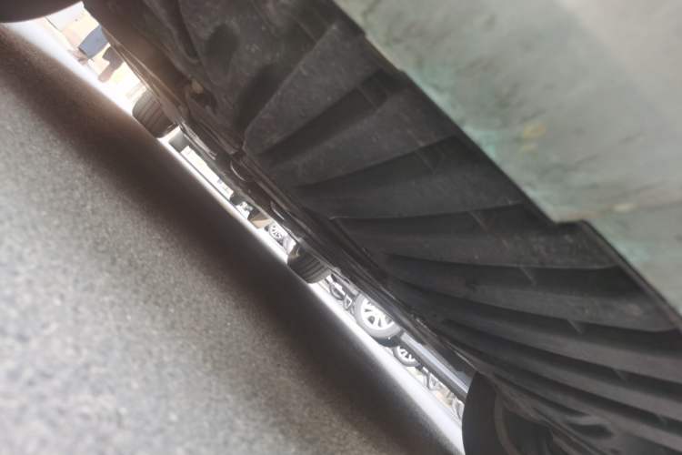 Used Mercedes-Benz R-Class 2010 R 350 L 4MATIC Chassis Front