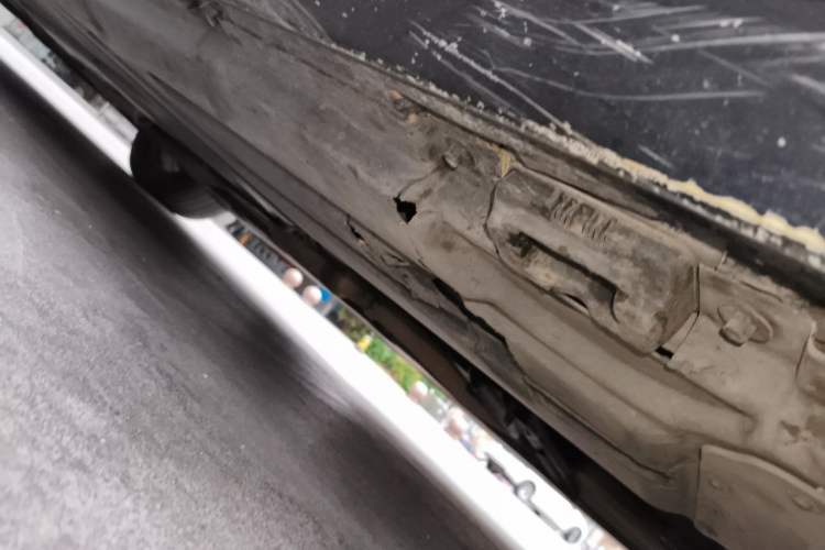 Used Mercedes-Benz R-Class 2010 R 350 L 4MATIC Chassis Front Right