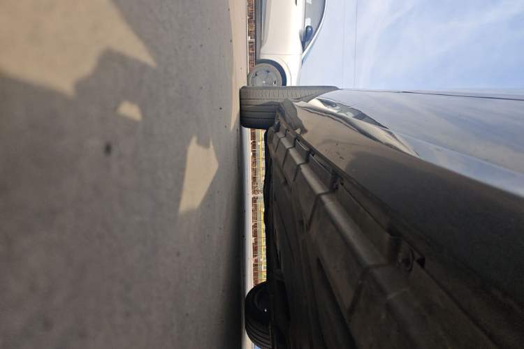 Used Mercedes-Benz R-Class 2010 R 350 L 4MATIC Chassis Front Right
