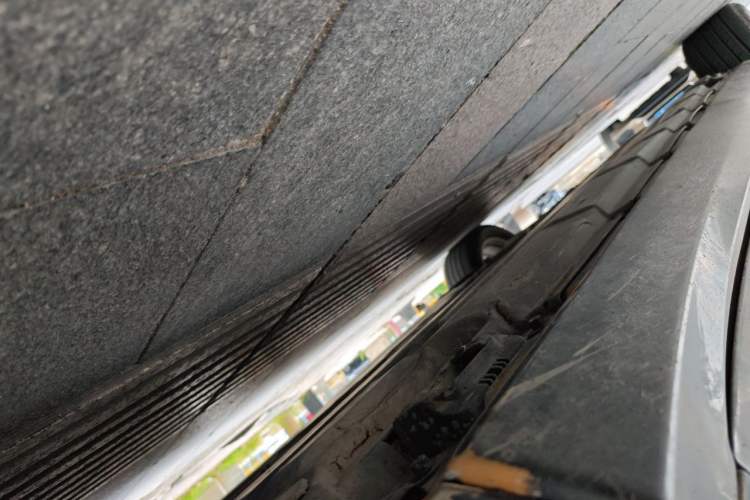 Used Mercedes-Benz R-Class 2010 R 350 L 4MATIC Grand Edition Chassis Front Right