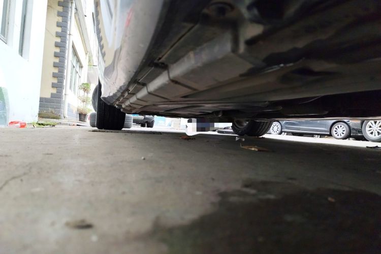 Used Mercedes-Benz R-Class 2010 R 300 L Luxury Model Chassis Front Right