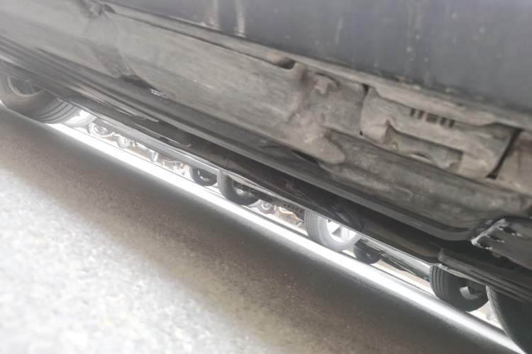 Used Mercedes-Benz R-Class 2010 R 350 L 4MATIC Chassis Front Right