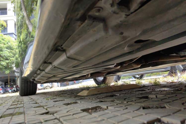 Used Mercedes-Benz R-Class 2010 R 350 L 4MATIC Chassis Front Right