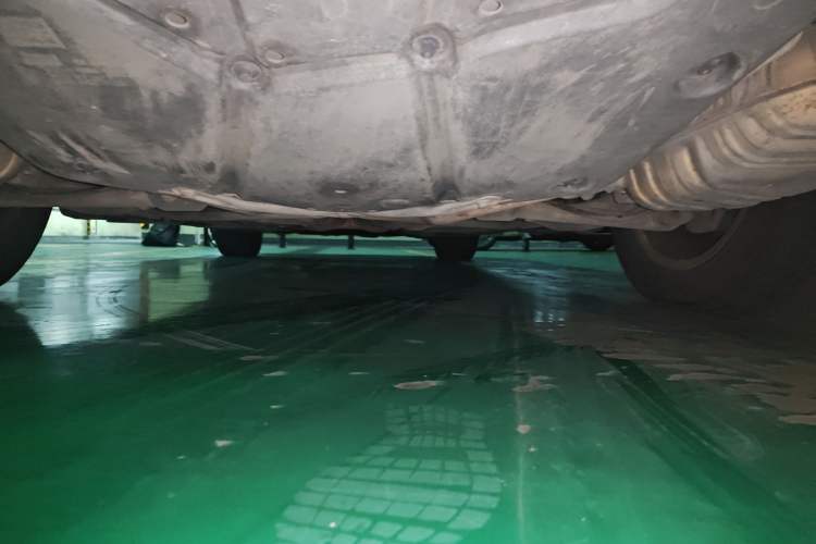 Used Mercedes-Benz R-Class 2010 R 350 L 4MATIC Chassis Rear
