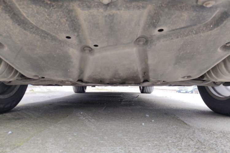 Used Mercedes-Benz R-Class 2010 R 350 L 4MATIC Chassis Rear