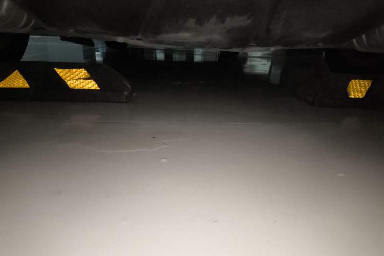 Used Mercedes-Benz R-Class 2010 R 350 L 4MATIC Chassis Rear