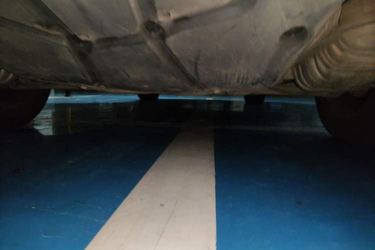 Used Mercedes-Benz R-Class 2010 R 350 L 4MATIC Chassis Rear