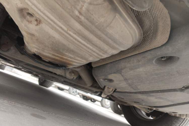 Used Mercedes-Benz R-Class 2010 R 350 L 4MATIC Chassis Rear Left