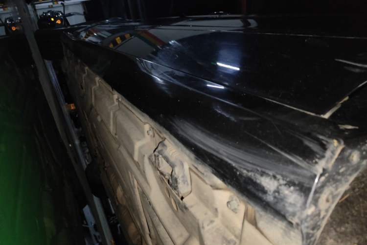 Used Mercedes-Benz R-Class 2010 R 350 L 4MATIC Chassis Rear Left