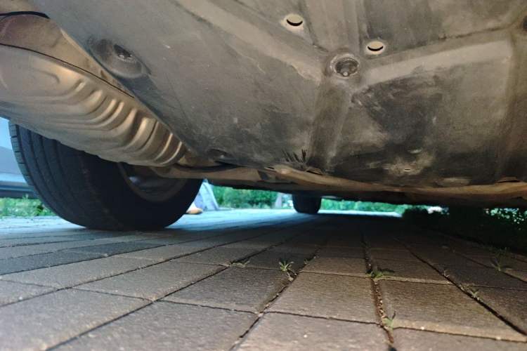 Used Mercedes-Benz R-Class 2010 R 350 L 4MATIC Chassis Rear Left