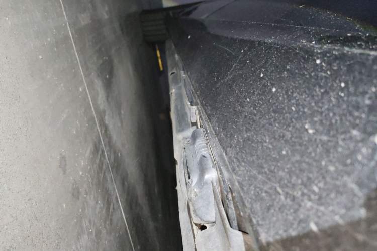 Used Mercedes-Benz R-Class 2010 R 350 L 4MATIC Chassis Rear Left