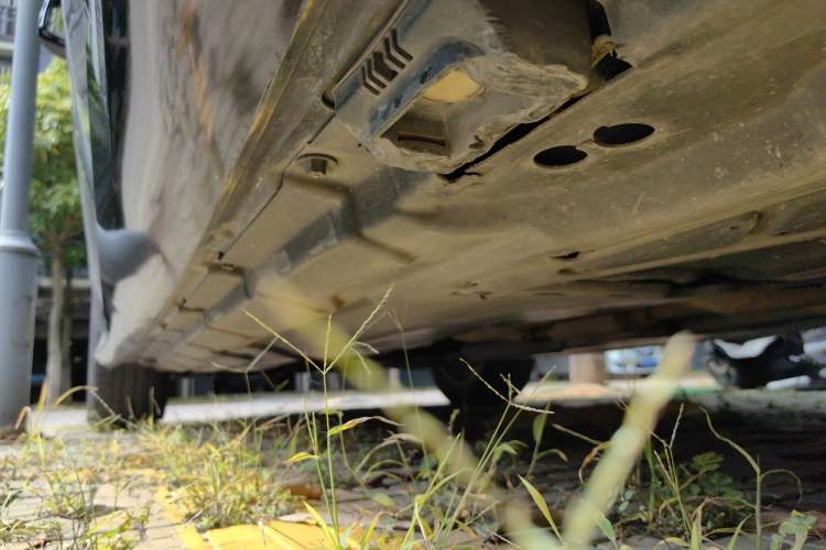 Used Mercedes-Benz R-Class 2010 R 350 L 4MATIC Chassis Rear Left