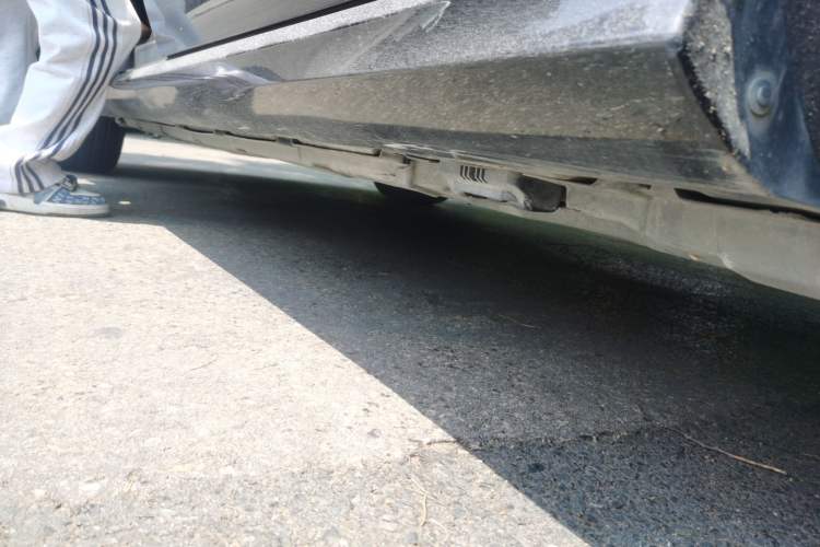 Used Mercedes-Benz R-Class 2010 R 350 L 4MATIC Chassis Rear Left