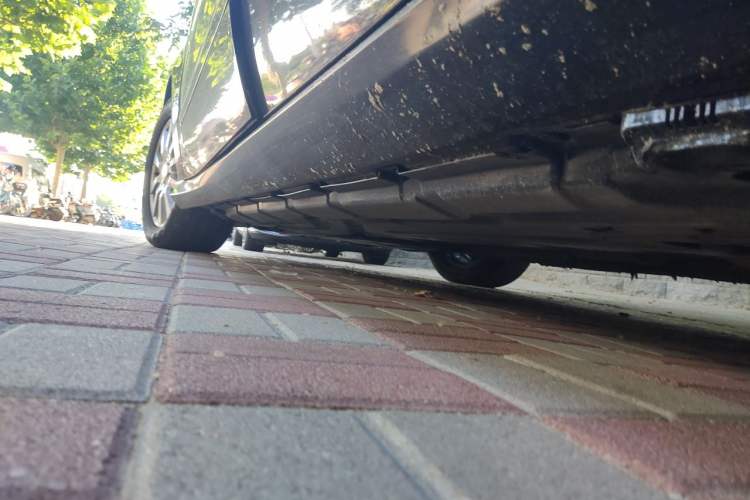 Used Mercedes-Benz R-Class 2010 R 350 L 4MATIC Chassis Rear Left
