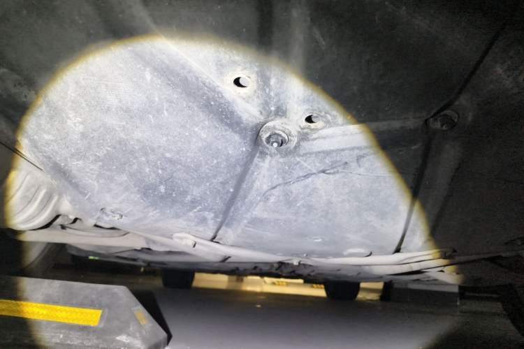 Used Mercedes-Benz R-Class 2010 R 350 L 4MATIC Chassis Rear