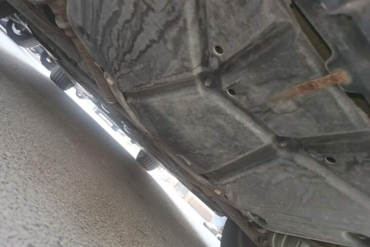 Used Mercedes-Benz R-Class 2010 R 350 L 4MATIC Chassis Rear