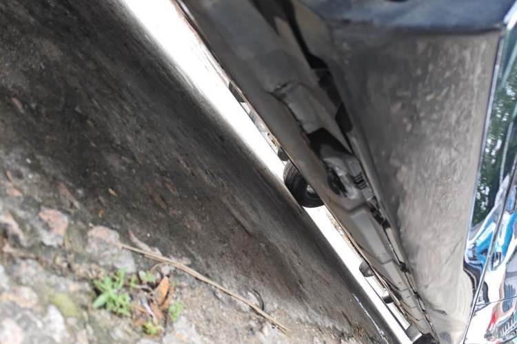 Used Mercedes-Benz R-Class 2010 R 350 L 4MATIC Chassis Rear Right