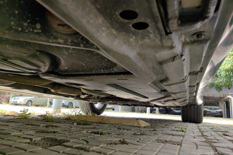 Used Mercedes-Benz R-Class 2010 R 350 L 4MATIC Chassis Rear Right