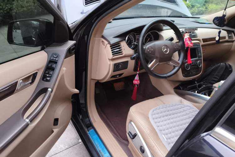 Used Mercedes-Benz R-Class 2010 R 350 L 4MATIC Driver Seat