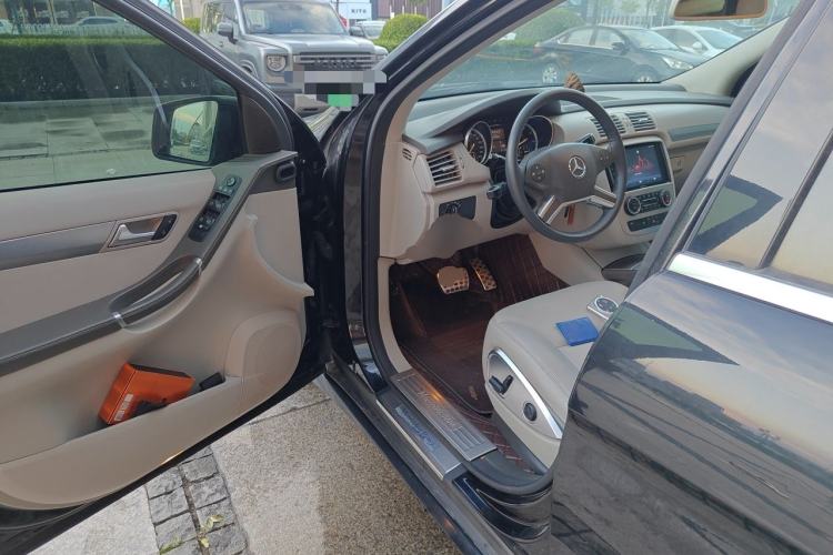 Used Mercedes-Benz R-Class 2010 R 300 L Business Model Driver Seat