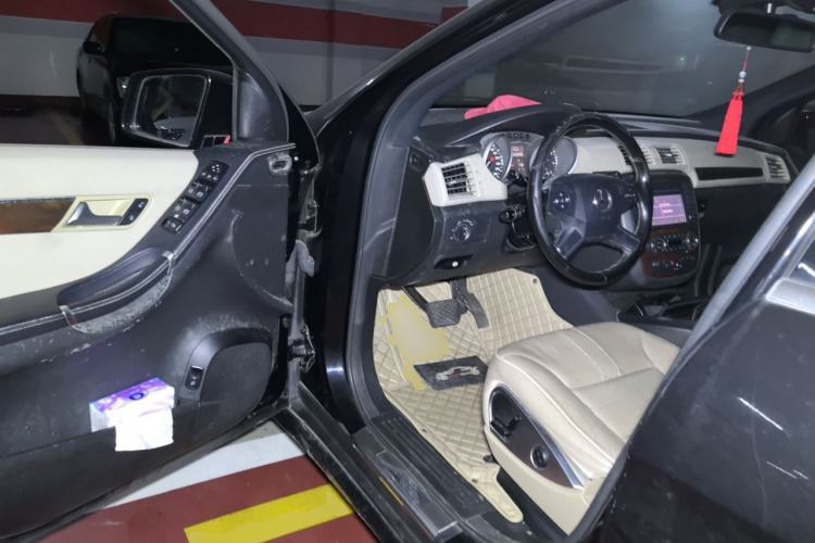 Used Mercedes-Benz R-Class 2010 R 350 L 4MATIC Driver Seat