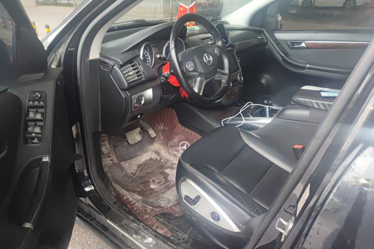 Used Mercedes-Benz R-Class 2010 R 300 L Business Model Driver Seat