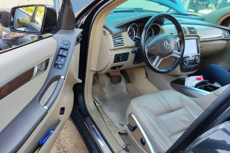 Used Mercedes-Benz R-Class 2010 R 350 L 4MATIC Driver Seat