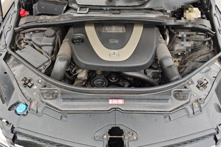 Used Mercedes-Benz R-Class 2010 R 350 L 4MATIC Engine Bay