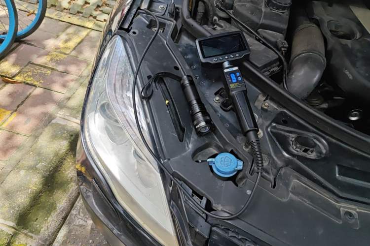 Used Mercedes-Benz R-Class 2010 R 350 L 4MATIC Engine Bay Right