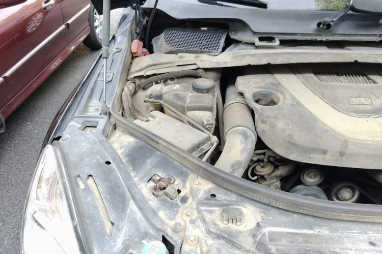 Used Mercedes-Benz R-Class 2010 R 300 L Business Model Engine Bay Right