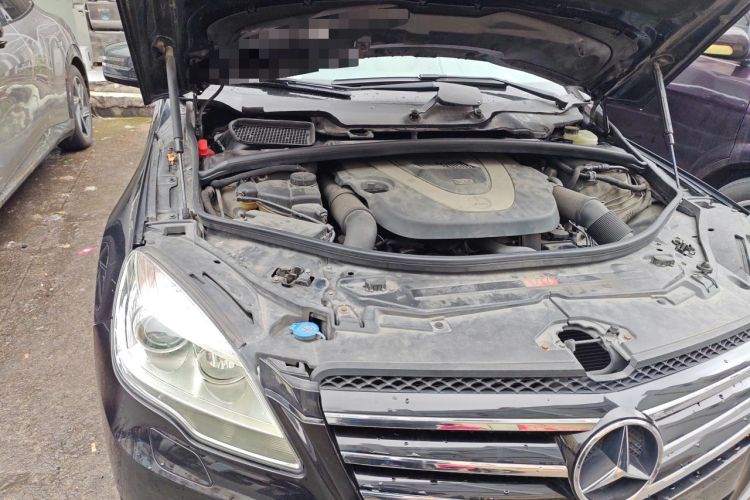 Used Mercedes-Benz R-Class 2010 R 300 L Business Model Engine Bay Right