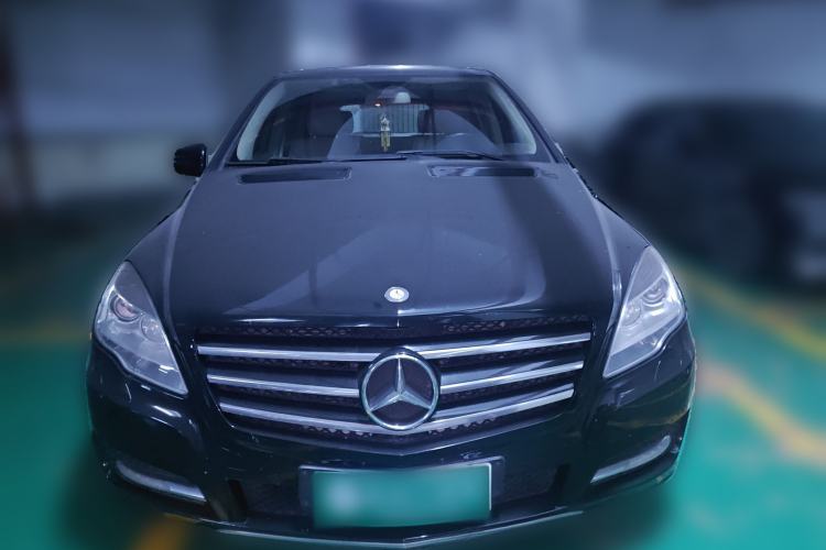 Used Mercedes-Benz R-Class 2010 R 350 L 4MATIC Front