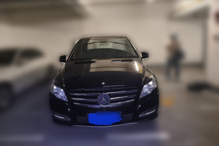 Used Mercedes-Benz R-Class 2010 R 300 L Luxury Model Front