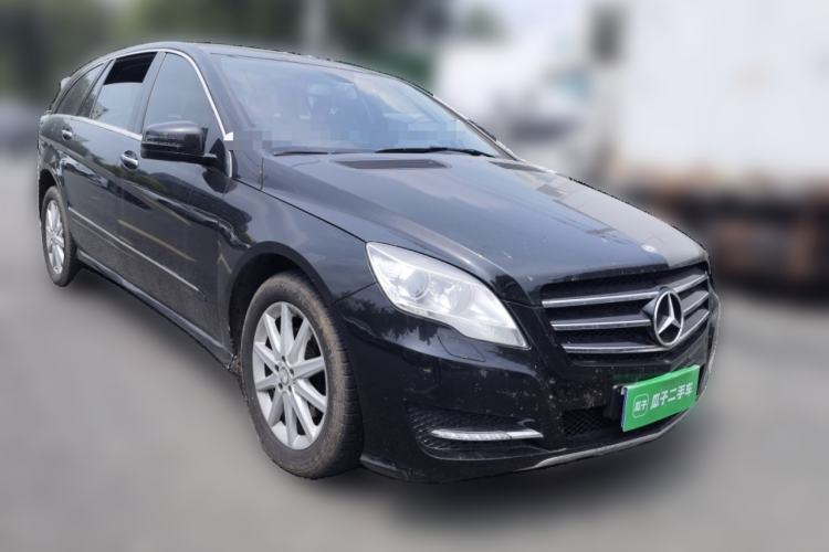 Used Mercedes-Benz R-Class 2010 R 350 L 4MATIC Front Right 45 Deg
