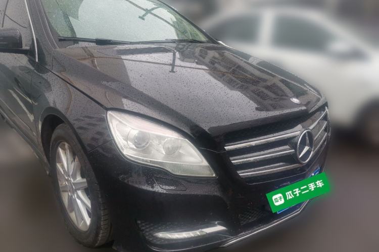Used Mercedes-Benz R-Class 2010 R 350 L 4MATIC Front Right 45 Deg