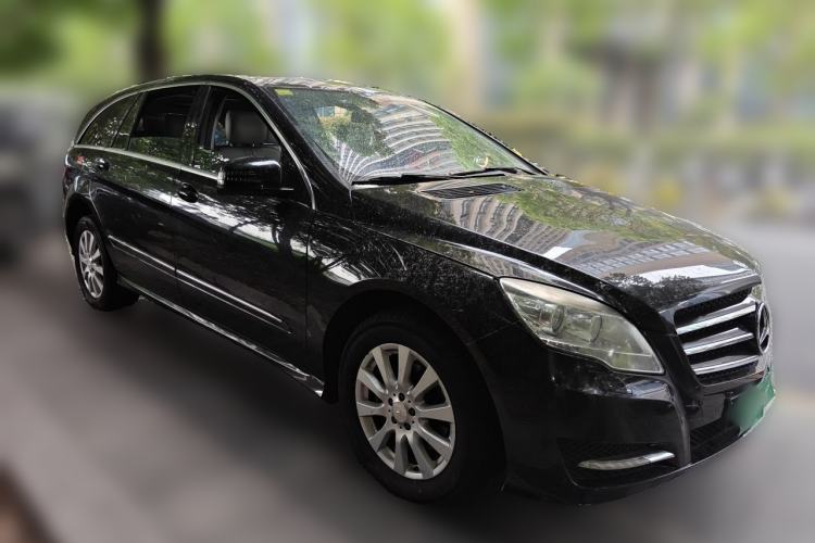 Used Mercedes-Benz R-Class 2010 R 300 L Business Model Front Right 45 Deg
