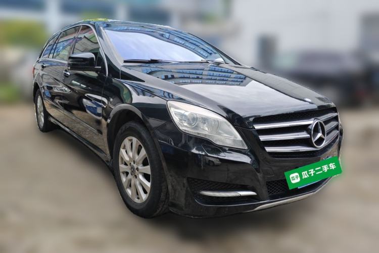 Used Mercedes-Benz R-Class 2010 R 350 L 4MATIC Front Right 45 Deg