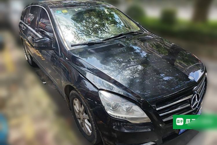 Used Mercedes-Benz R-Class 2010 R 350 L 4MATIC Front Right 45 Deg