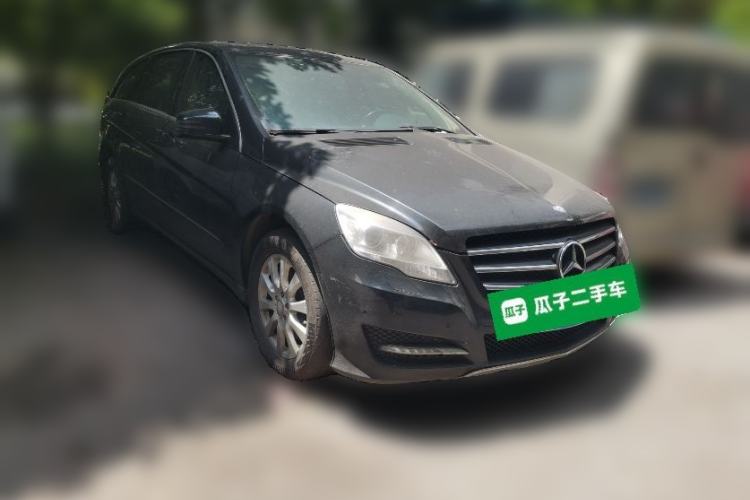 Used Mercedes-Benz R-Class 2010 R 300 L Luxury Model Front Right 45 Deg