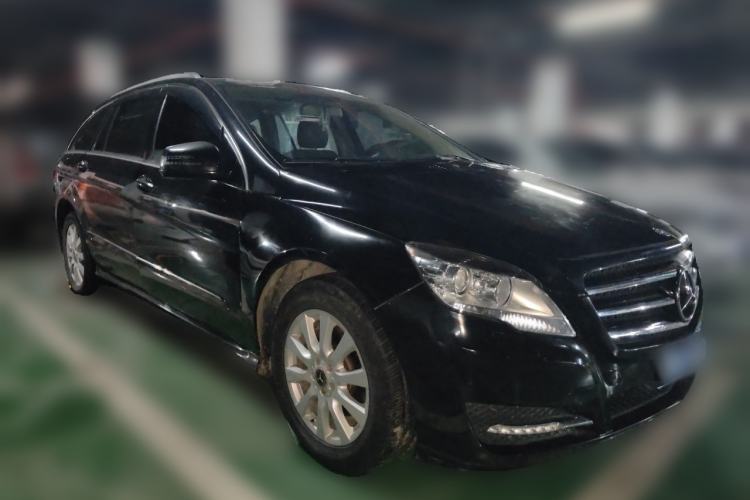 Used Mercedes-Benz R-Class 2010 R 350 L 4MATIC Front Right 45 Deg