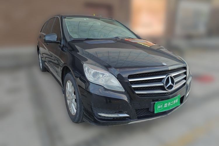 Used Mercedes-Benz R-Class 2010 R 300 L Business Model Front Right 45 Deg