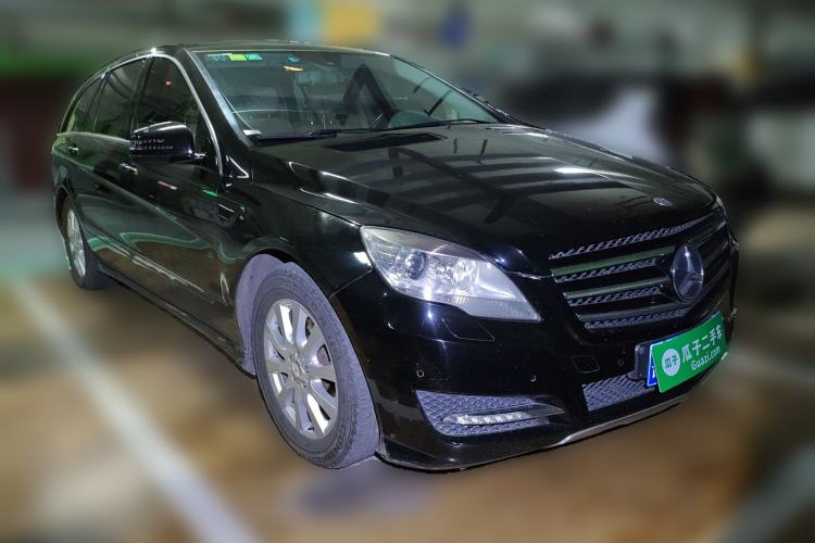 Used Mercedes-Benz R-Class 2010 R 350 L 4MATIC Front Right 45 Deg