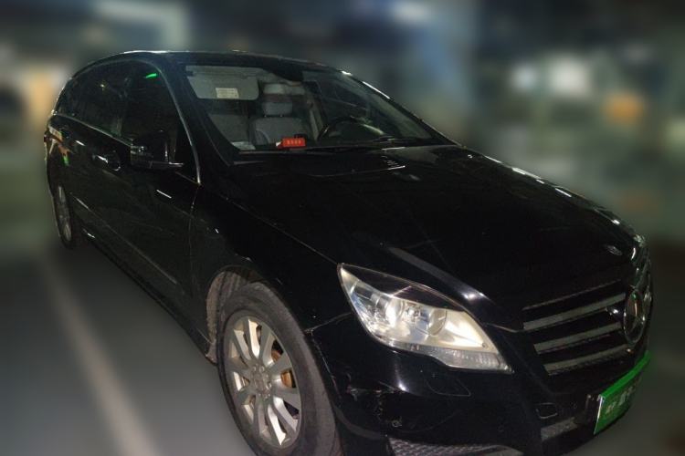 Used Mercedes-Benz R-Class 2010 R 350 L 4MATIC Front Right 45 Deg