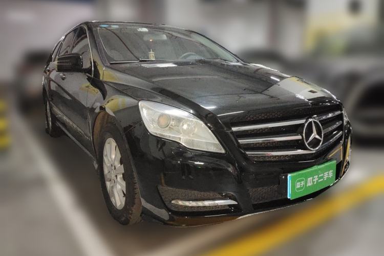 Used Mercedes-Benz R-Class 2010 R 350 L 4MATIC Front Right 45 Deg