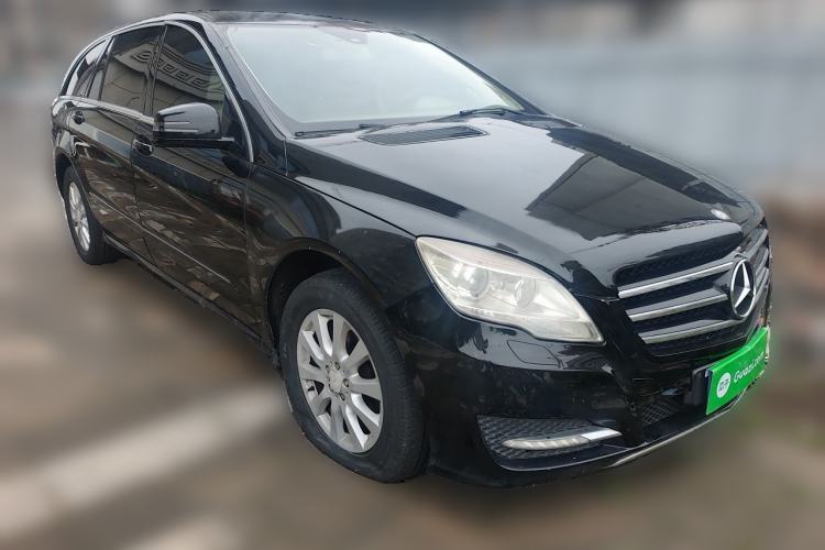Used Mercedes-Benz R-Class 2010 R 300 L Business Model Front Right 45 Deg