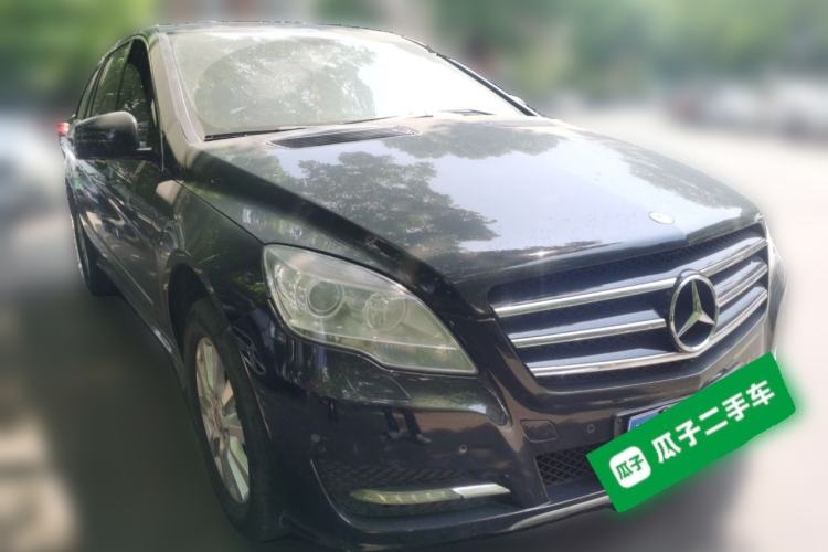 Used Mercedes-Benz R-Class 2010 R 350 L 4MATIC Front Right 45 Deg