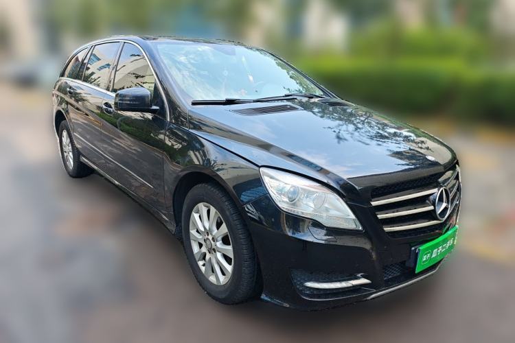 Used Mercedes-Benz R-Class 2010 R 300 L Business Model Front Right 45 Deg