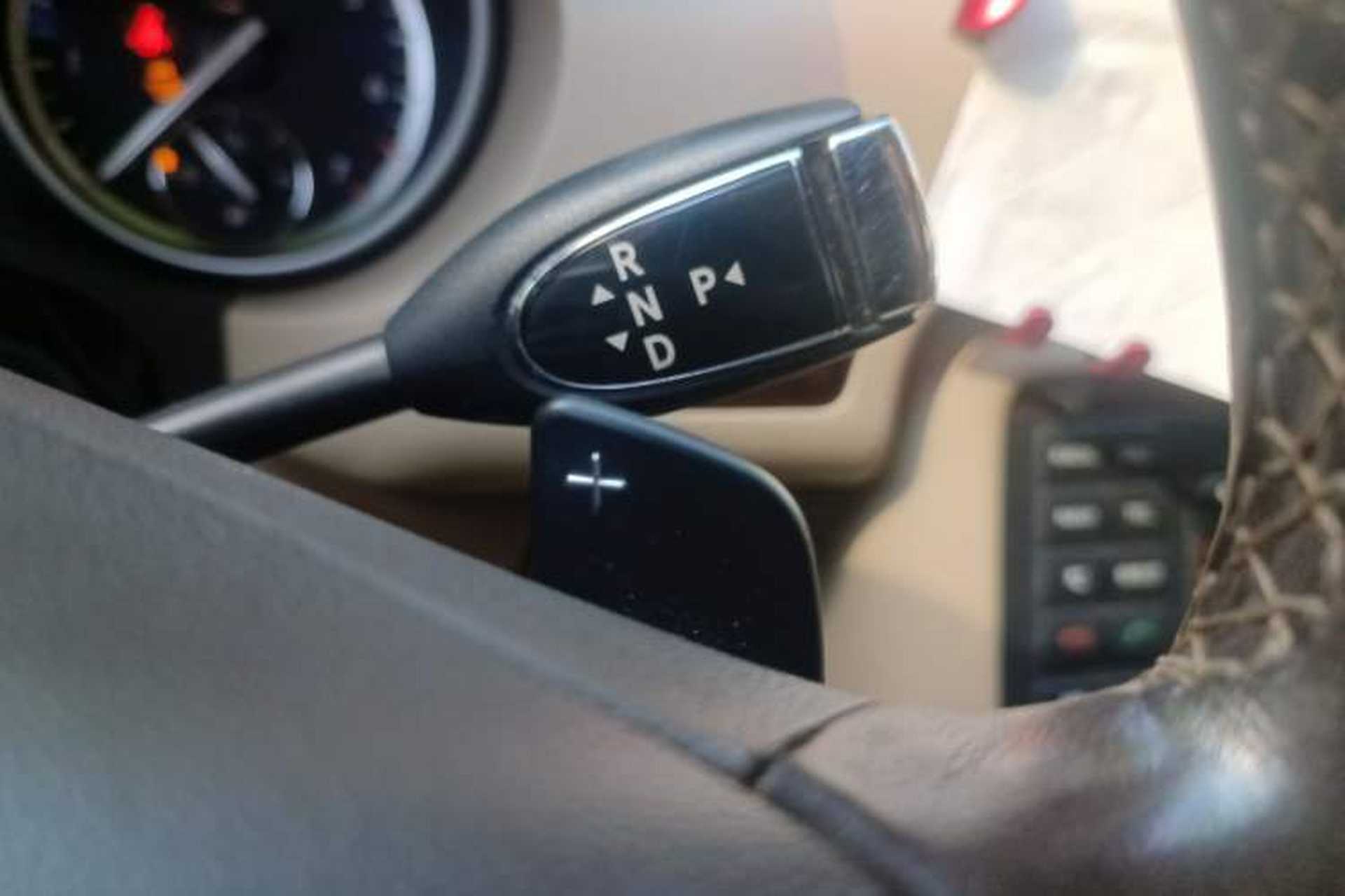 Used Mercedes-Benz R-Class 2010 R 350 L 4MATIC Gear Lever
