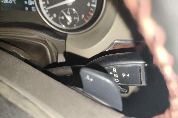 Used Mercedes-Benz R-Class 2010 R 350 L 4MATIC Gear Lever