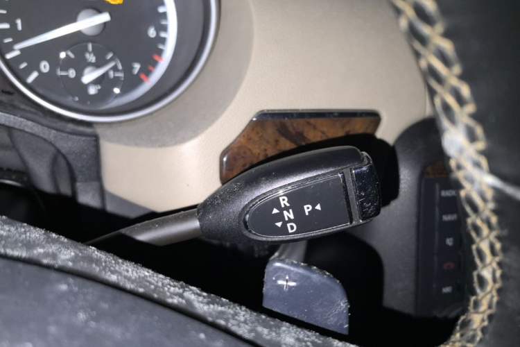 Used Mercedes-Benz R-Class 2010 R 350 L 4MATIC Gear Lever